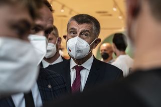 Babišovy dva dny volna za očkování: Bude to stát 21 miliard, počítá ekonom - Seznam Zprávy